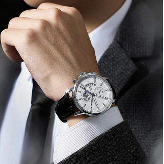 Montre de sport à quartz à la mode
